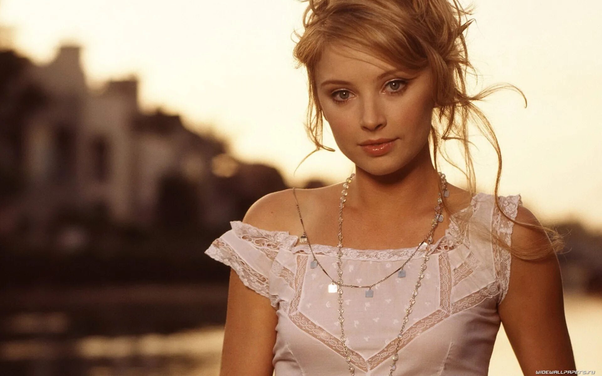 Elisabeth Harnois. Актриса Элизабет Арнуа. Элизабет Арнуа 2020. Элизабет Арнуа прическа.