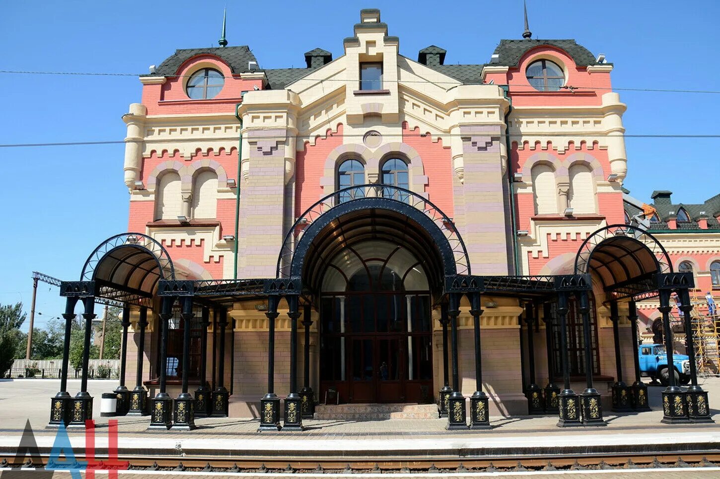 Дебальцево область. Жд вокзал дебальцево. Дебальцево область. Дебальцево область. Жд вокзал дебальцево.