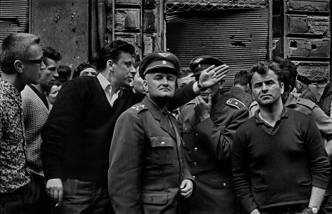 Дунай 1968. Йозеф белас 1968. валентина белас прага 1968. йозеф белас валентина. валентина белас чехословакия.