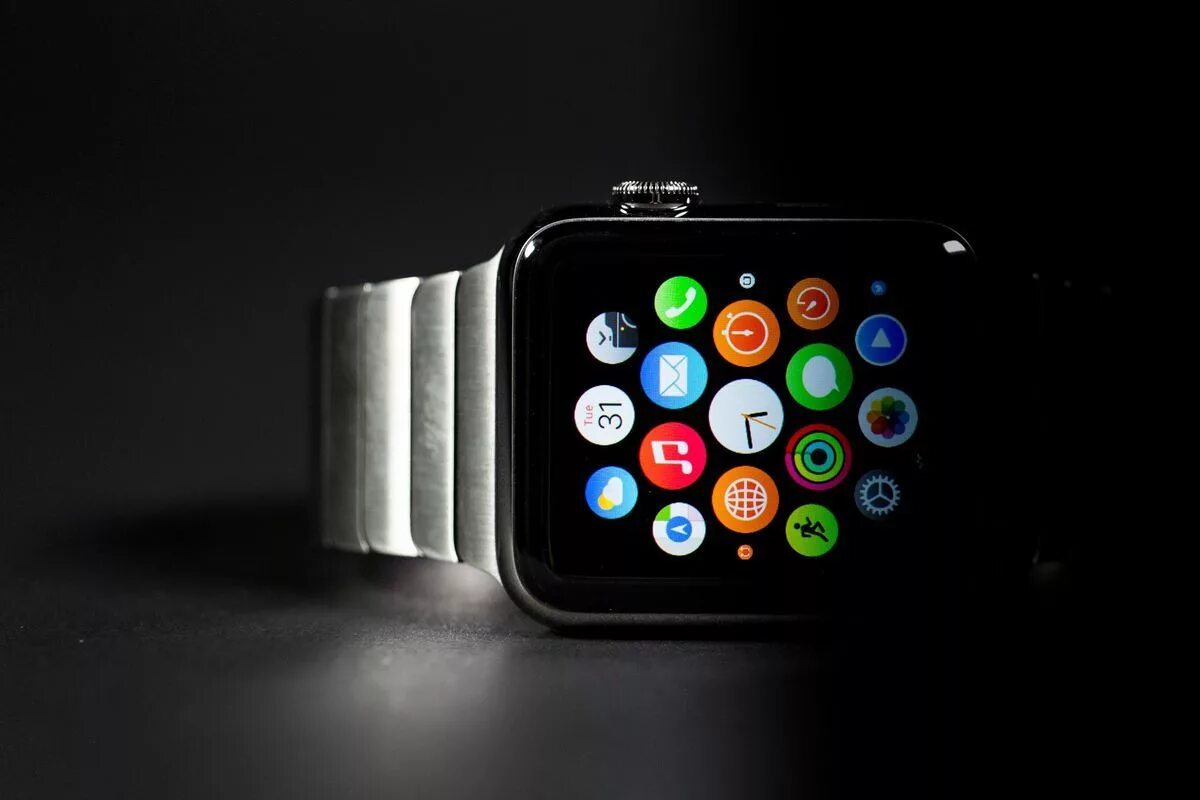 Apple watch se2. Айфон 12 и эпл вотч. Смарт часы эпл. Apple Smart Apple watch 7. Iphone 12 + Apple watch.