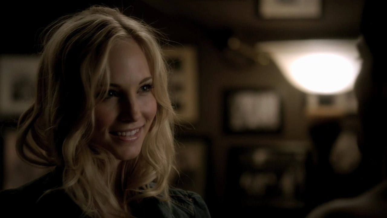 кэролайн мур caroline mooor