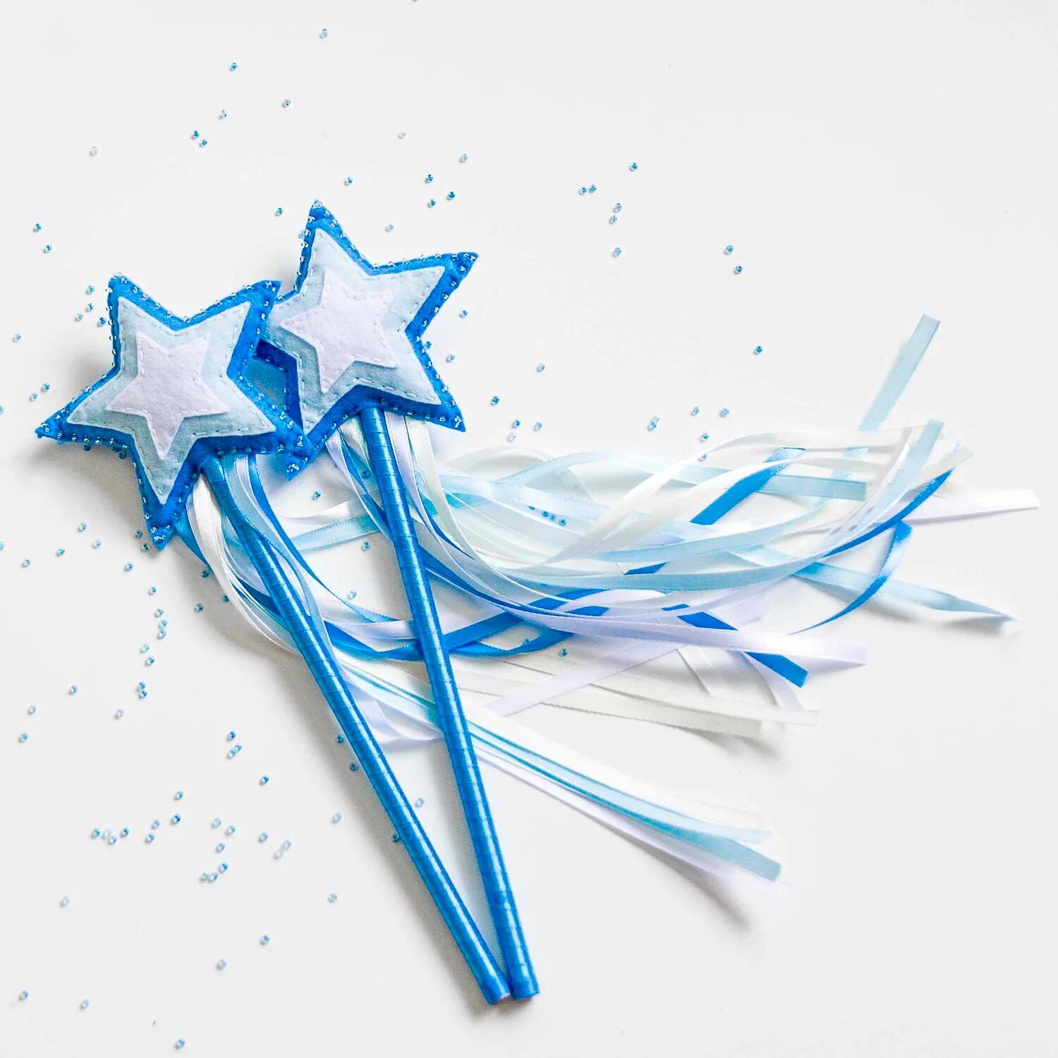 Палочки из гарри поттера. Как можно сделать волшебную палочку. Волшебная палочка своими руками из гарри поттера. Как сделать волшебную палочку настоящую. Мальчик с волшебной палочкой.