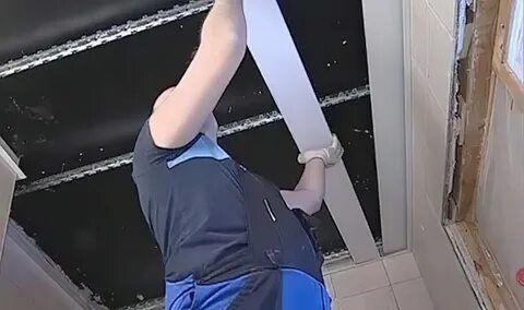 Как потолок из пластиковых панелей видео