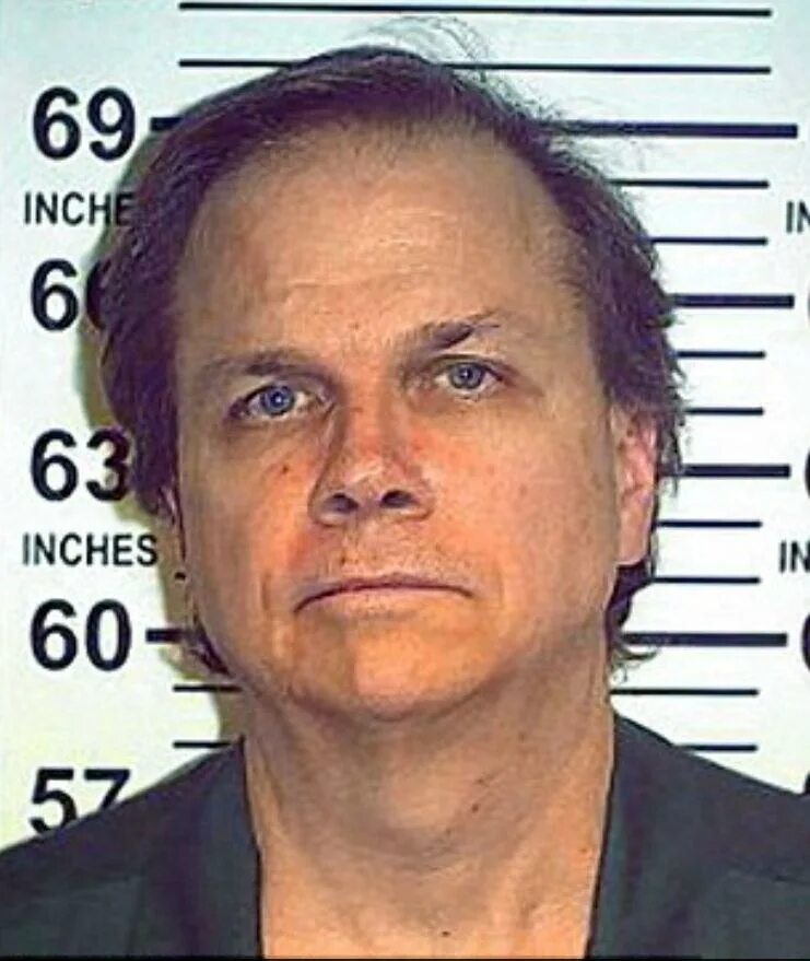 Марк дэвид чепмен 2020. Чэпмен. Mark chapman. Марк дэвид чепмен. Mark chapman.