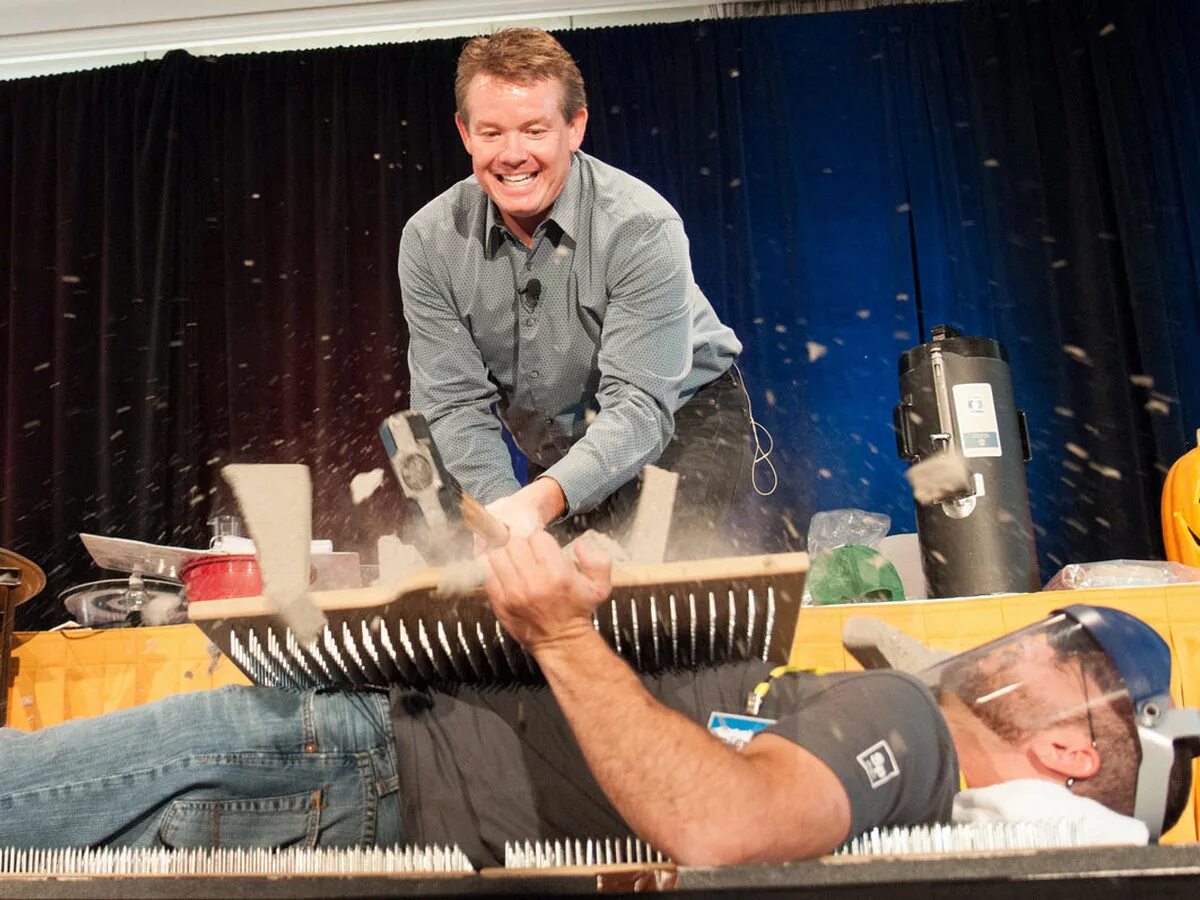 Виды ученых. Наука делай сам. Книжка сделай сам. Создатель компьютера. Коллекция изобретений.