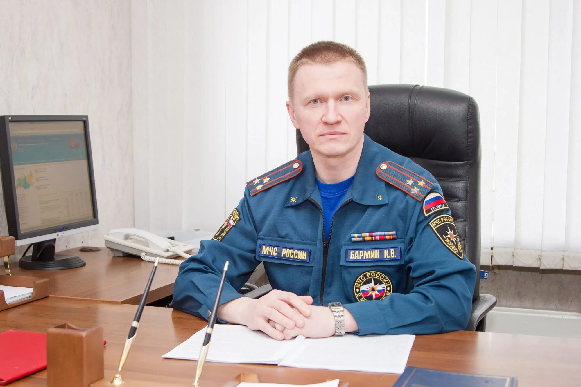 Муниципальная пожарная служба. Главный пожарный москвы. Пожарный инспектор. Главный гос инспектор мчс по пожарному надзору. Пожарный инспектор зарплата.