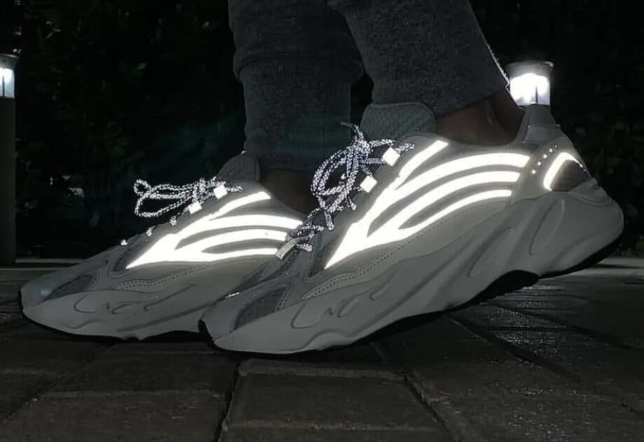 Static v2. Adidas yeezy 700. adidas yeezy boost 700 reflective. adidas yeezy 700 v2 static. adidas yeezy 700 рефлектив.