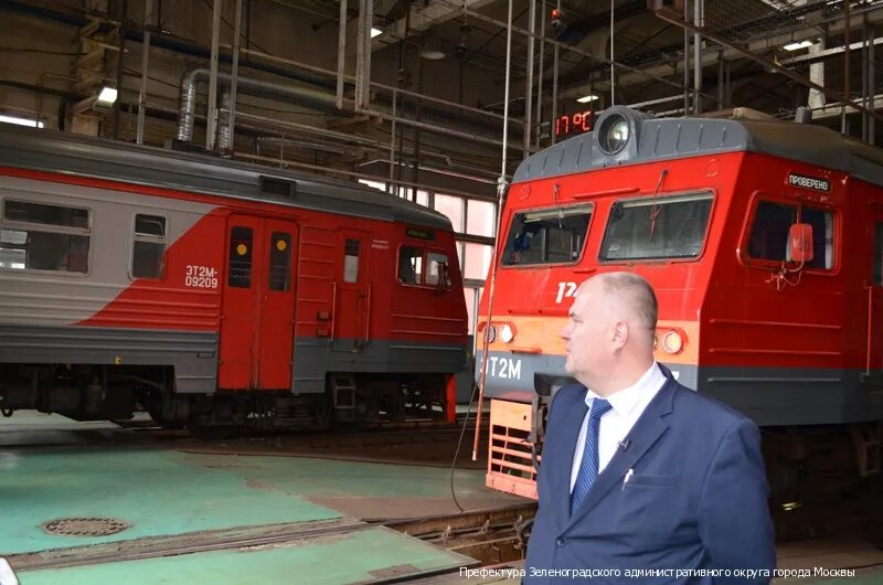 Дирекция моторвагонного подвижного. Владивосток депо моторвагонное. Начальник депо Крюково. Эт2м депо Крюково. Моторвагонное депо Новокузнецк.