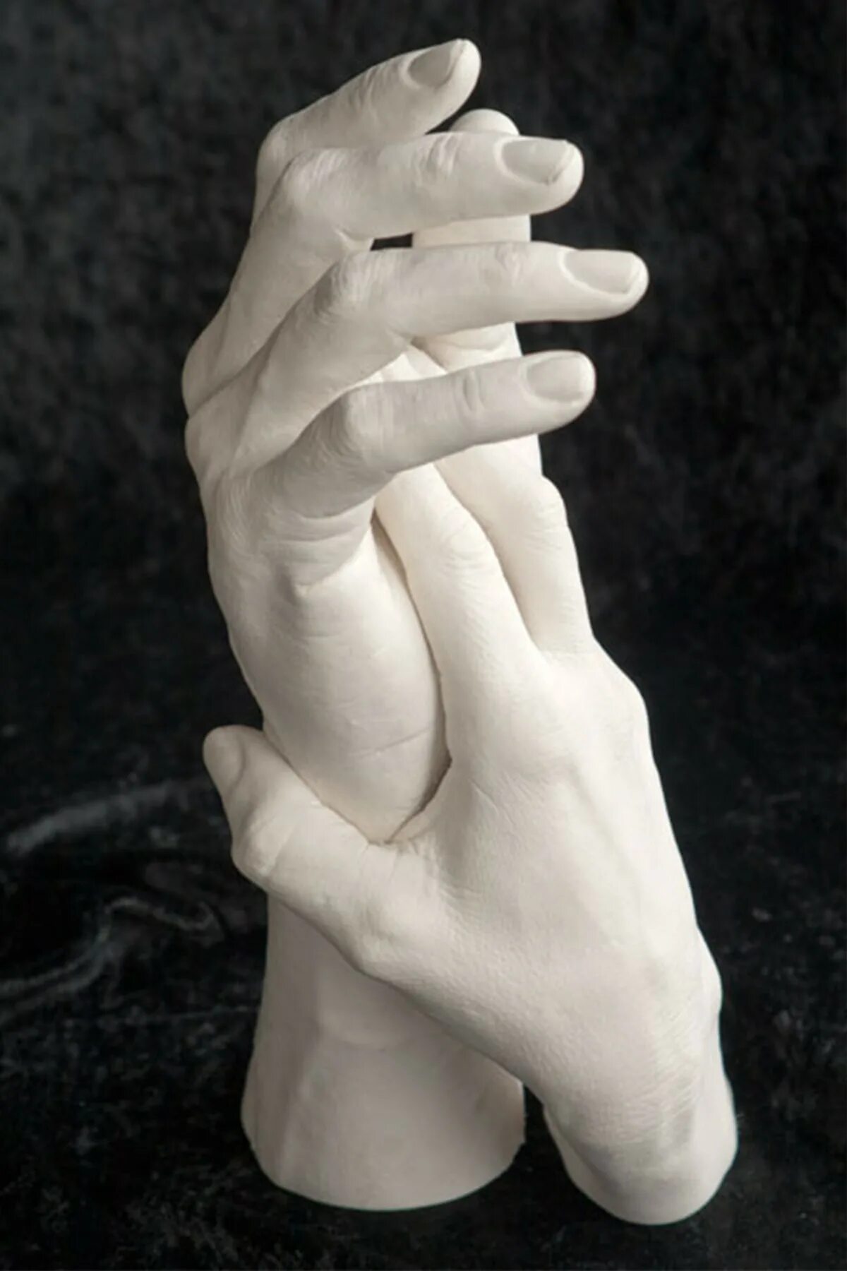 Гипсовый слепок рук. Гипсовая скульптура рук. Скульптура рук из гипса. 3д слепок рук. 3d слепок рук.