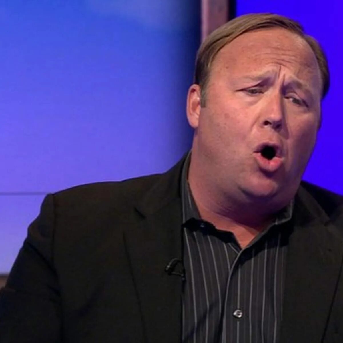 Все видео с Alex Jones смотрите в хорошем качестве