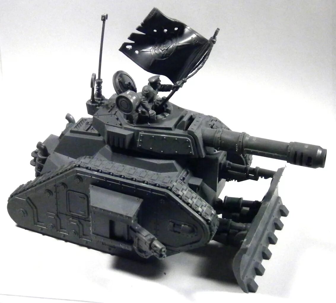 Вархаммер танки имперской гвардии. Warhammer 40k Леман русс танк. Leman Russ Vanquisher. Leman Russ Tank Commander.