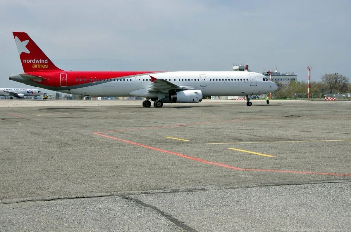 Airbus a319 азал. Аэропорт ленкорань, azərbaycan. Москва турция. Рейсы ленкорань москва. Рейсы ленкорань москва.
