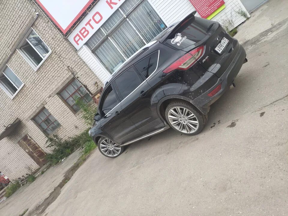 Шины форд куга 2. Kuga r20. Диски r20 Ford Kuga. Колеса Ford Kuga r17. Ford Kuga 2 на 18 дисках.