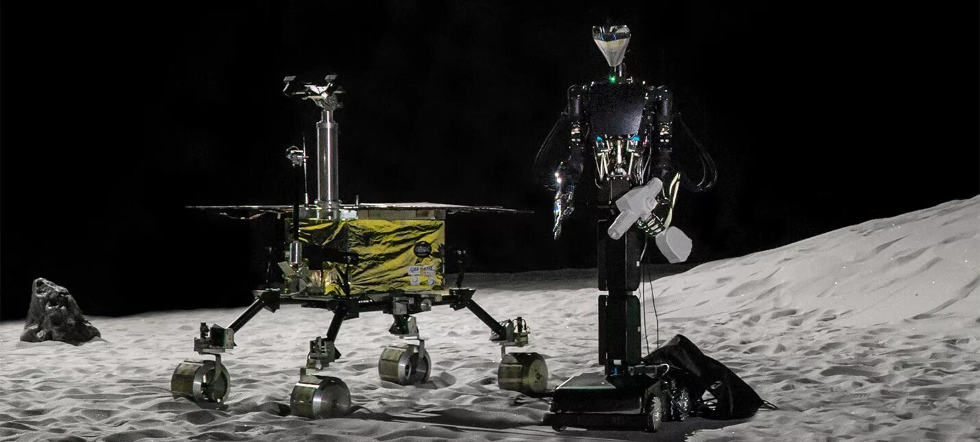 Moon robots