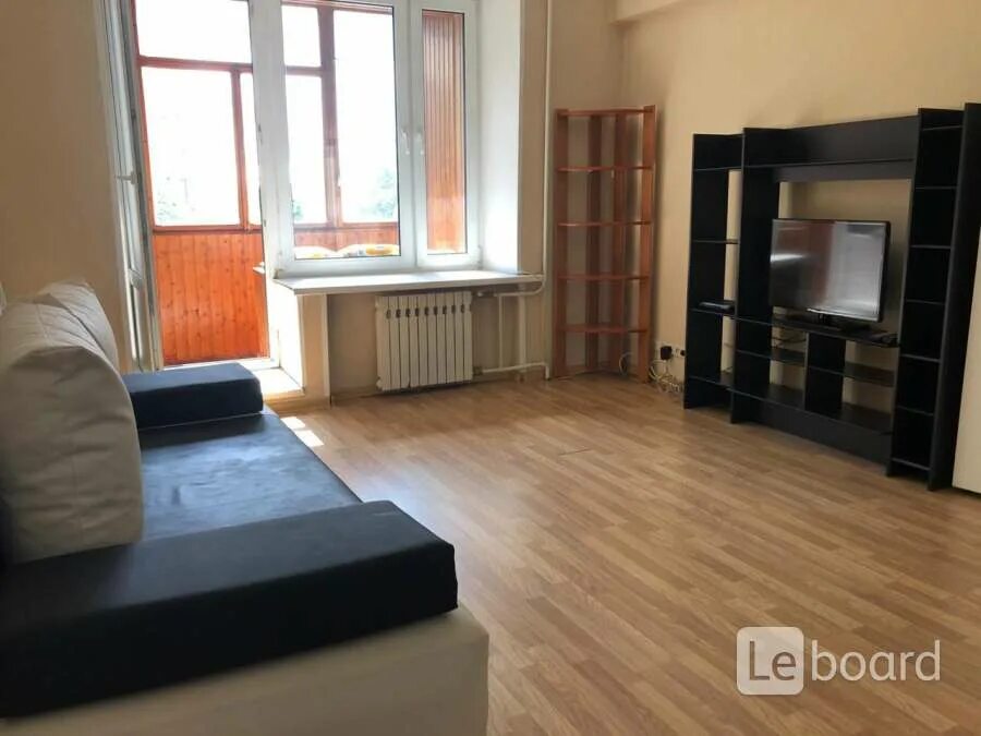 Дешевая квартира. Квартиры в киеве. Снять квартиру в подольске. Тверской 42 квартира 1. Сниму 1 квартиру в центре.