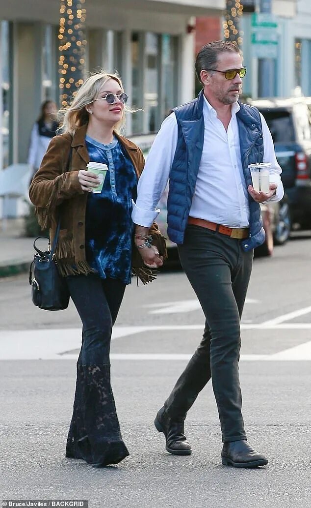 Хантер байден с женой. Байден сын хантер с женой. Хантер байден с женой мелиссой. Хантер байден жена кэтлин. Джо байден с женой.