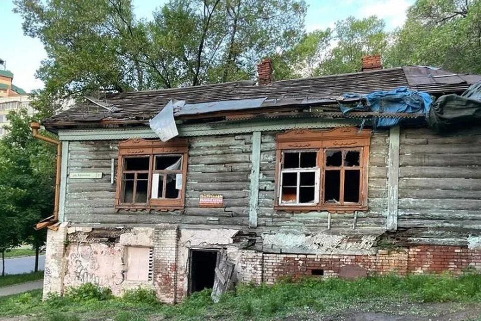 Того в здании никого не