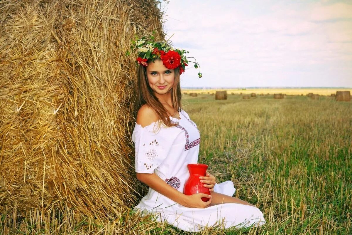 Русскую деревенскую девчонку