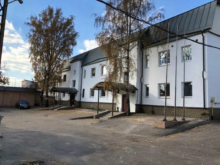 Саяногорск ул. М. Сдается помещение усиевича 17 /21. Г. Посёлок правдинский пушкинский район типография.