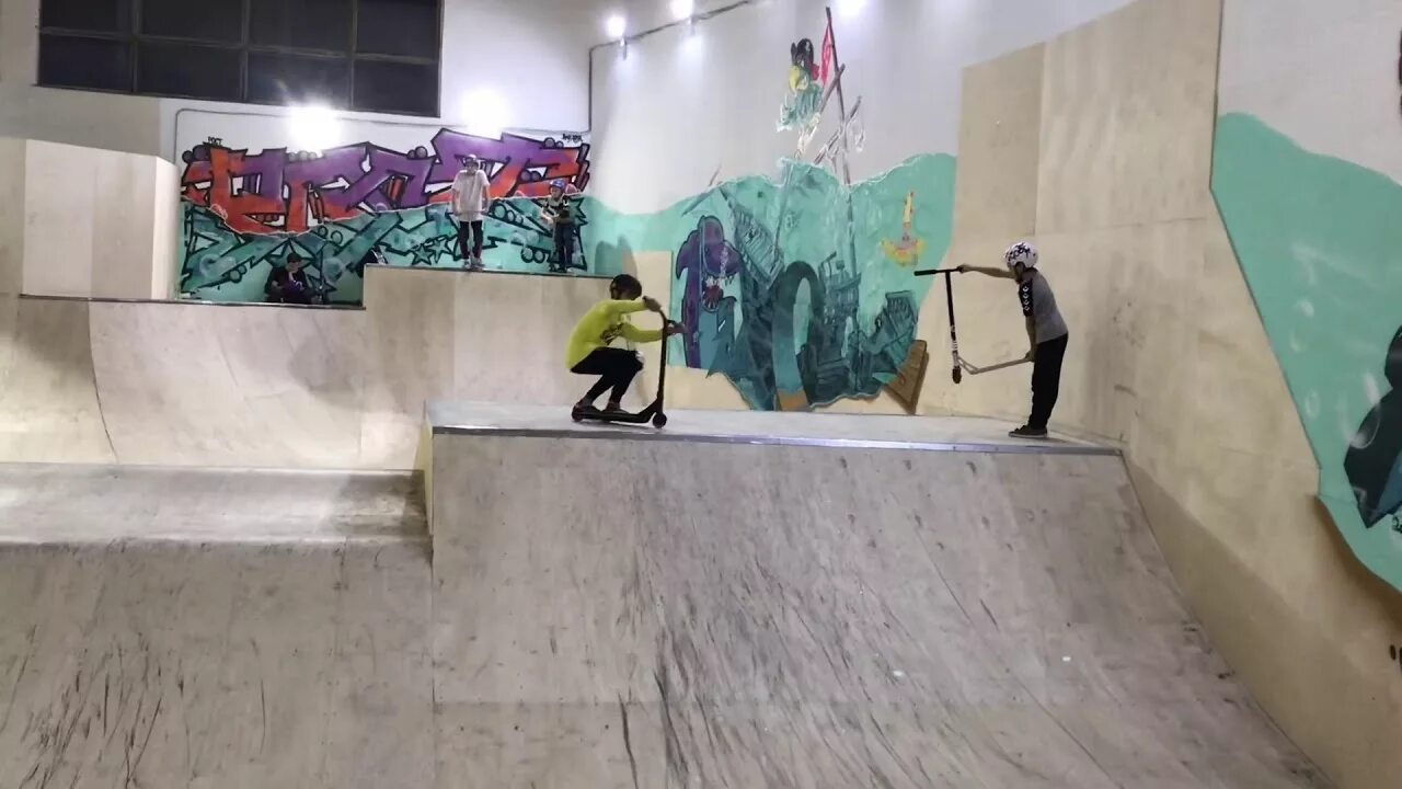 Bunny hop смольная. Самокат для тренировок. Bunny hop скейт парк. Bunny hop смольная. Банихоп скейт парк речной вокзал.