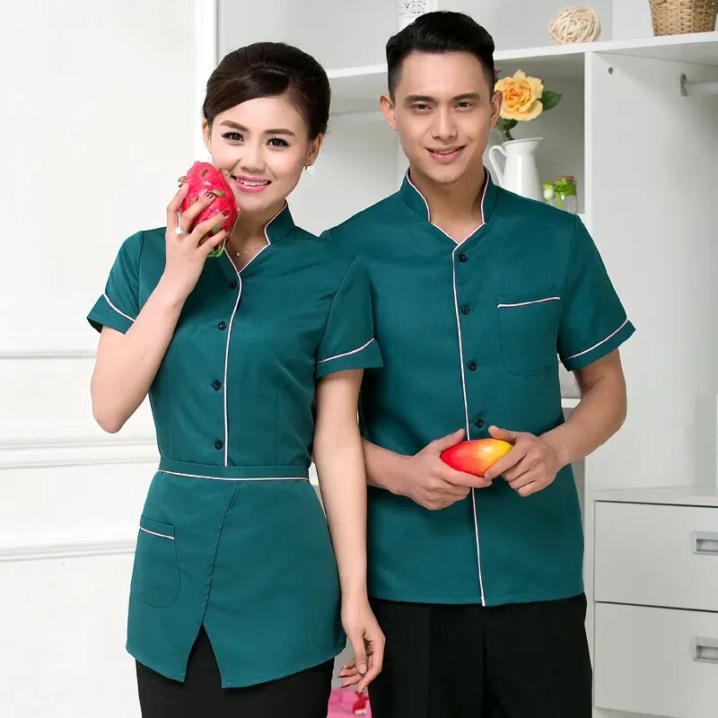 корпоративный стиль одежды. корпоративная одежда. униформа работников магазина. корпоративный стиль одежды. фирменная одежда для офиса.