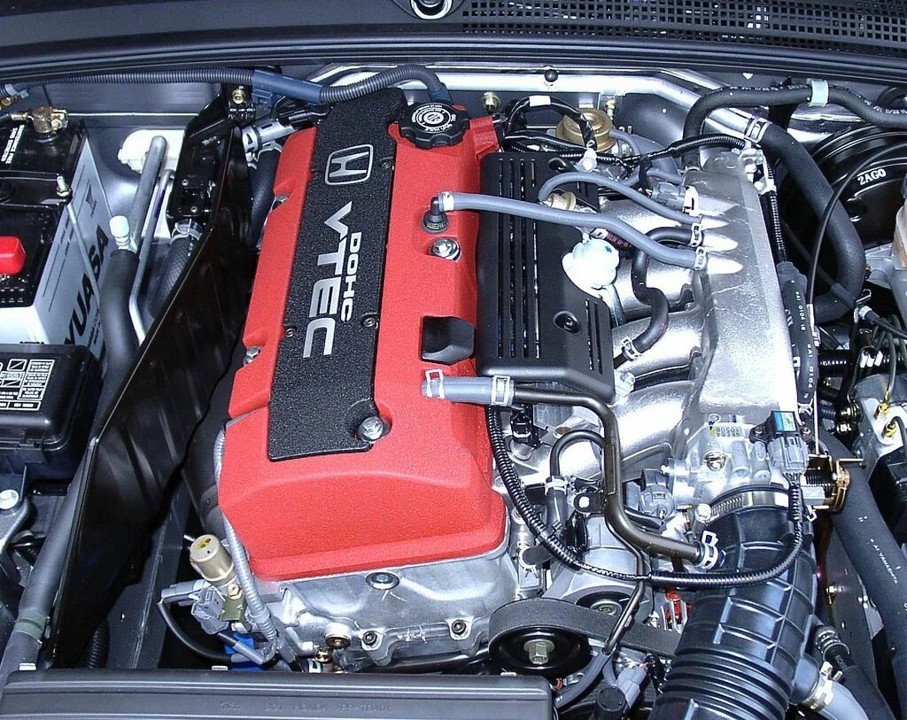 Хонда аккорд 8 3. Мотор honda b16. 2 v6. Honda civic d15 d16 двигатель. Honda accord phev.