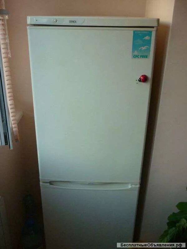 Холодильники 2000 год. Холодильник Стинол двухкамерный 1998. Стинол 2000 года холодильник двухкамерный. Холодильники 2001 года Stinol холодильник. Холодильник Стинол двухкамерный 110 год.