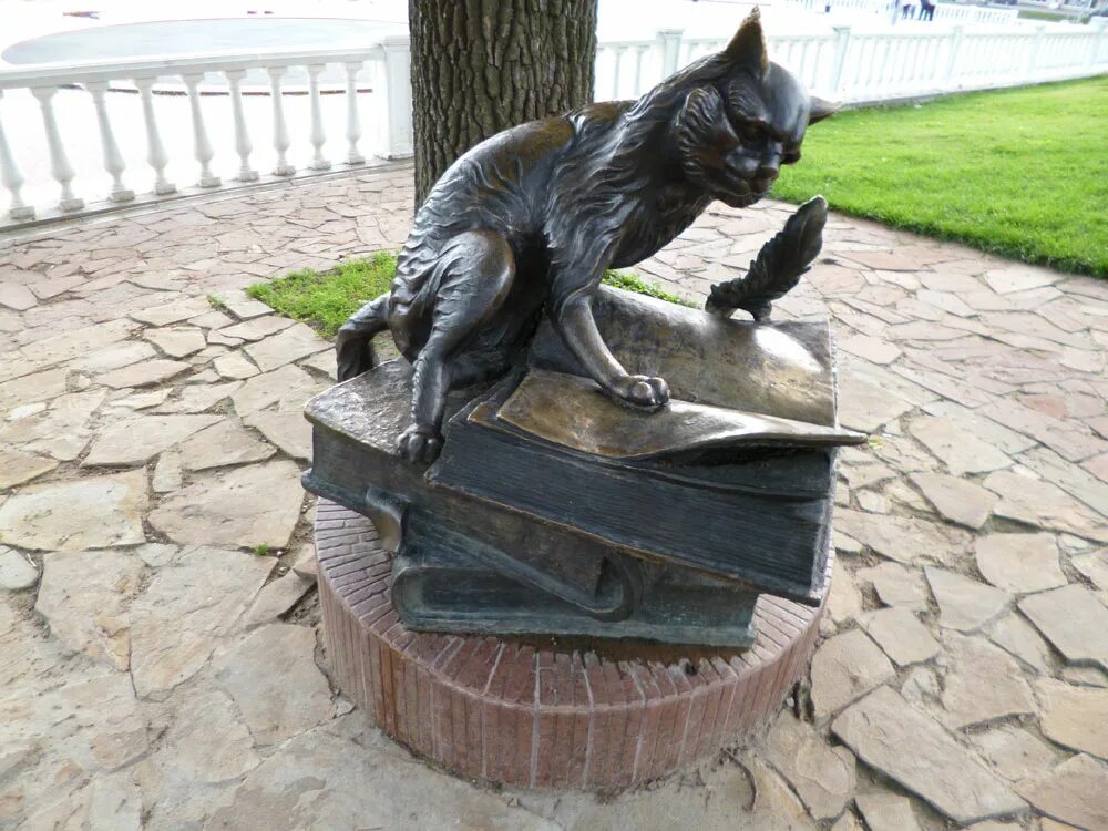 кот ученый памятник в спб. памятник коту ученому в геленджике. проспект испытателей, 3 кот ученый. скульптура «кот учёный» гатчина. скульптура кот ученый.