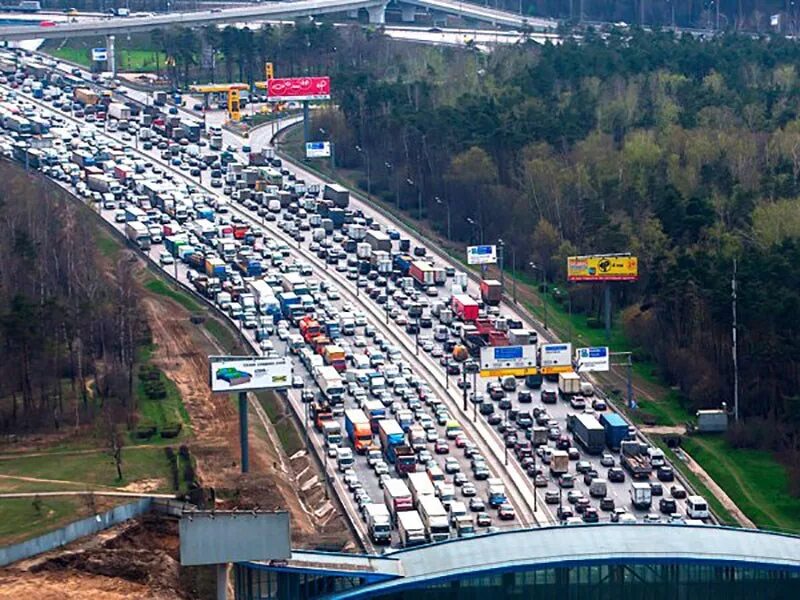 Мкад фото. МКАД Москва. Москва пробки МКАД. Московская Кольцевая автомобильная дорога (МКАД). МКАД пробки.