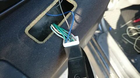 Не работает стеклоподъемник правой двери