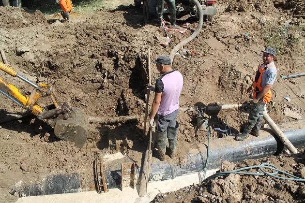 Водоканал астрахань холодная вода. Астрводоканал. Астраханский Водоканал. Астрводоканал фото.