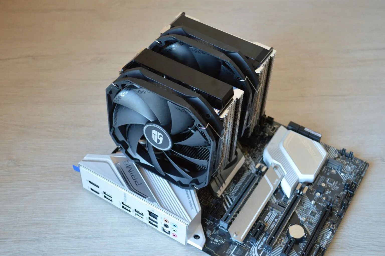 Deepcool GAMERSTORM Assassin III. Deepcool (Gamer Storm) Assassin III. Вентиляторы Deepcool Gamer Storm Assassin 3. Кулер для процессора Deepcool Assassin III. Кулер deepcool assassin