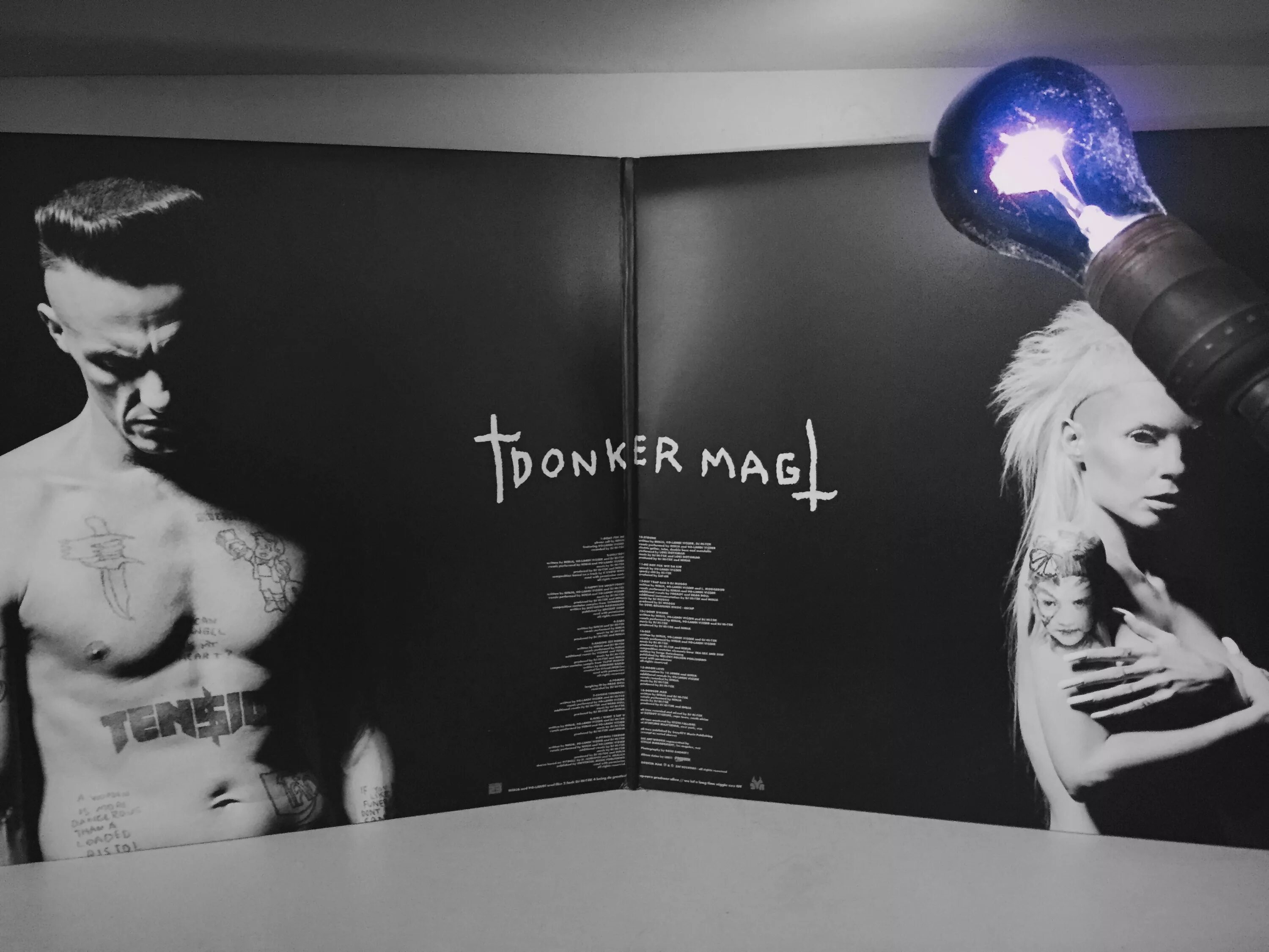 Die antwoord brain. Donker mag die antwoord обложка.