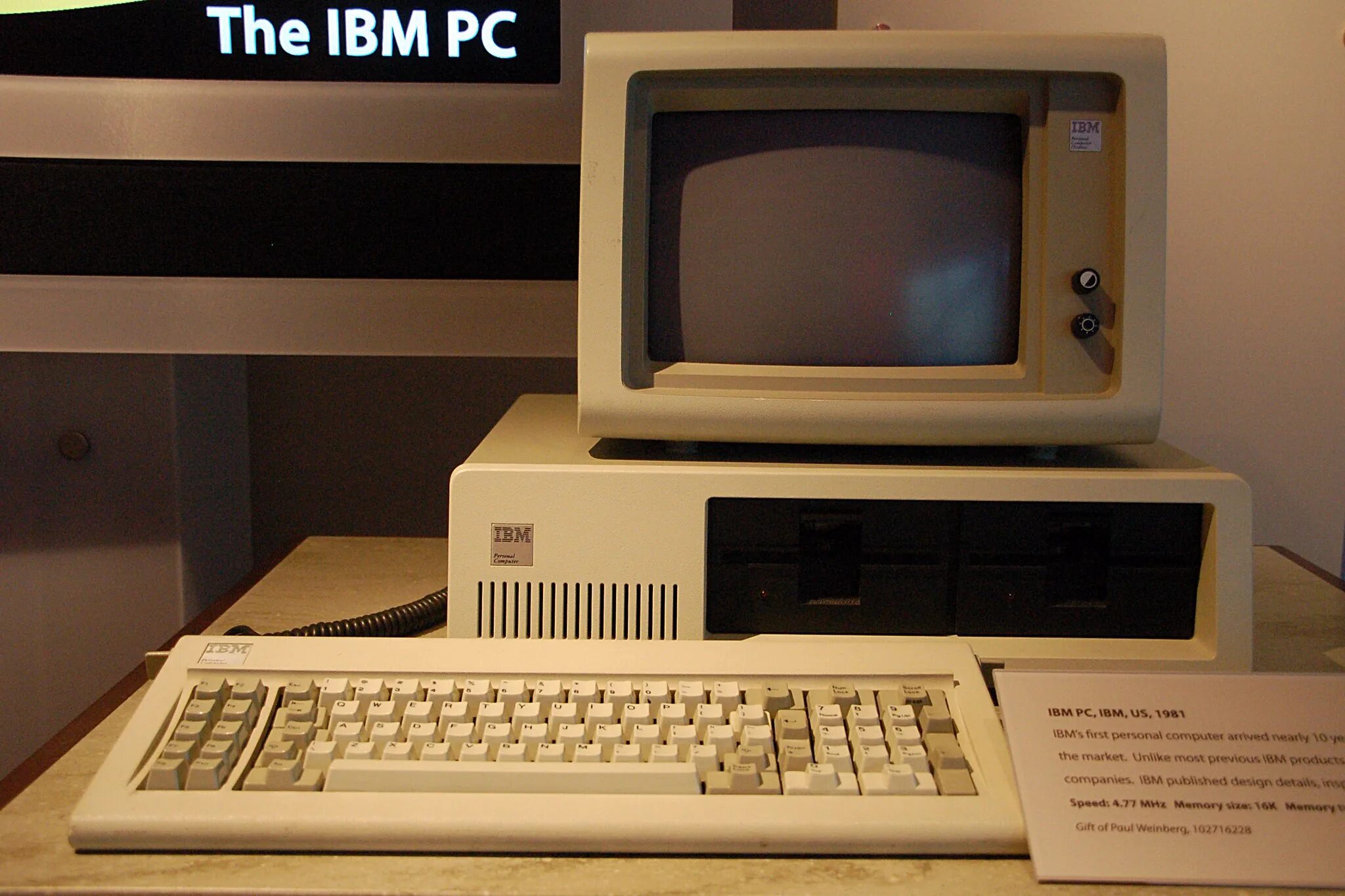 IBM PC 5150. IBM Computer 1981. Первый компьютер IBM 1981. 1981 IBM PC IBM.