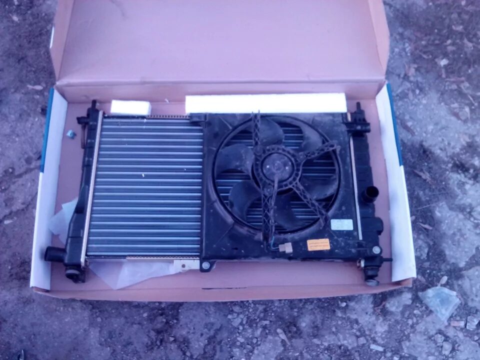Купить радиатор дэу. Радиатор охлаждения Daewoo Nexia n150. Нексия 2 радиатор. Радиатор Nexia 16кл. Nexia 1,6 радиатор охлаждения.