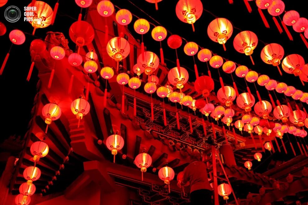 фонари юаньсяо (япония). юаньсяоцзе праздник фонарей. праздник фонарей в китае 2022. нанкинская резня фильм 2016. праздник фонарей юаньсяоцзе в китае.