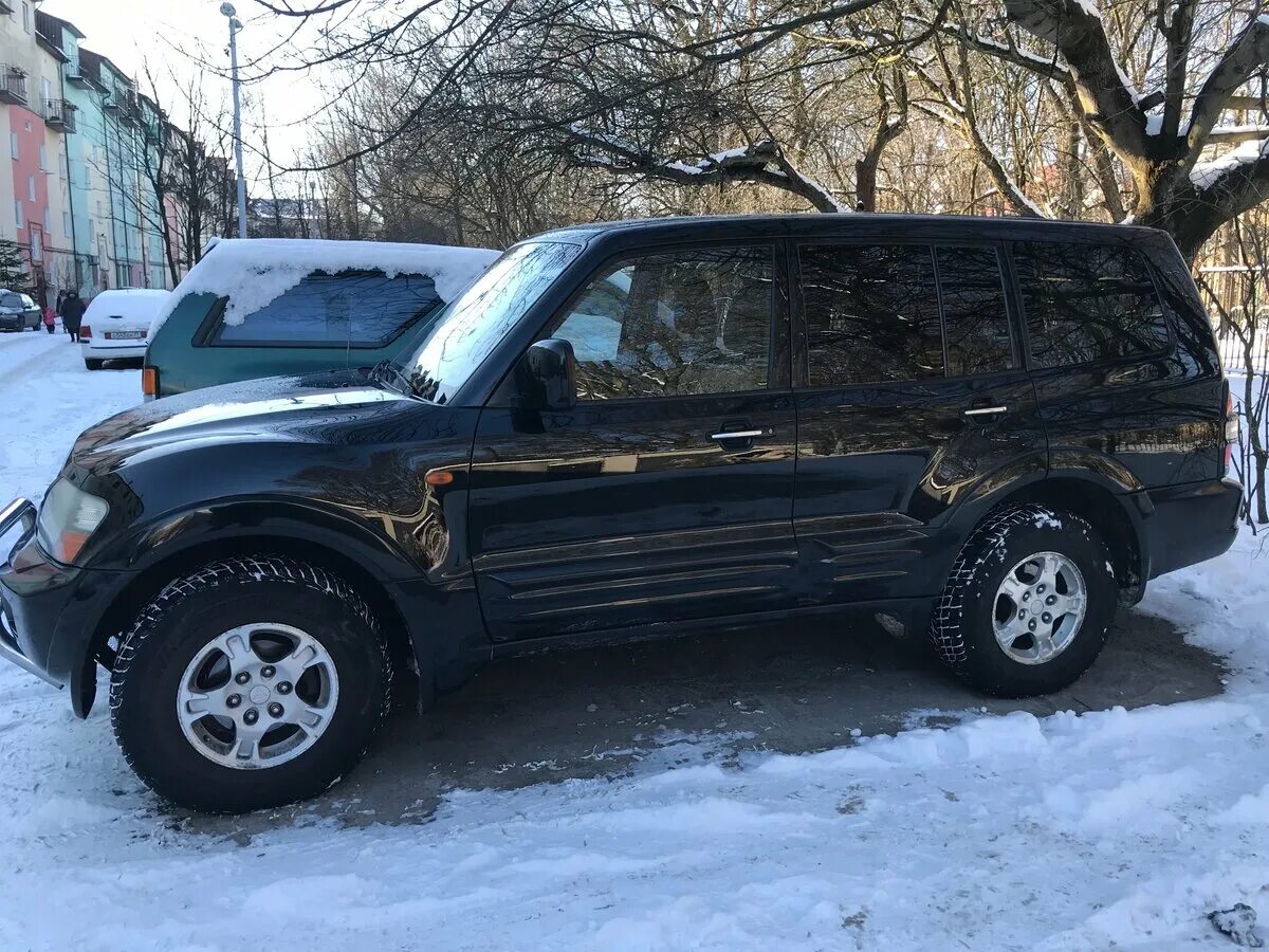 Паджеро 2001 года. 2001 Mitsubishi Pajero III. Митсубиси Паджеро 2001. Мицубиси Паджеро 3 2001. Mitsubishi Pajero 2001.