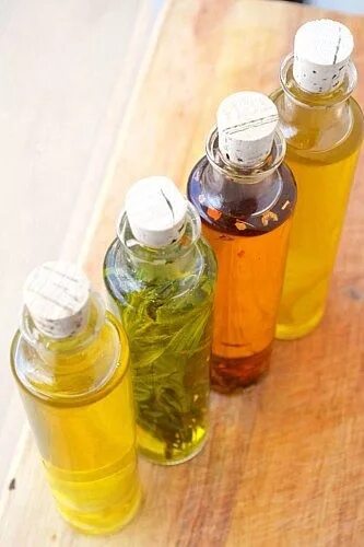 Flavoured oil. Оливковое масло для печени. Butterscotch peargor. Вкус grape. Масло оранжевое с коровой.
