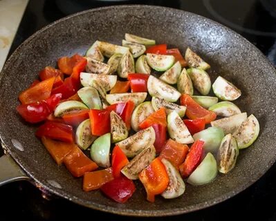 Обжаренные овощи с мясом