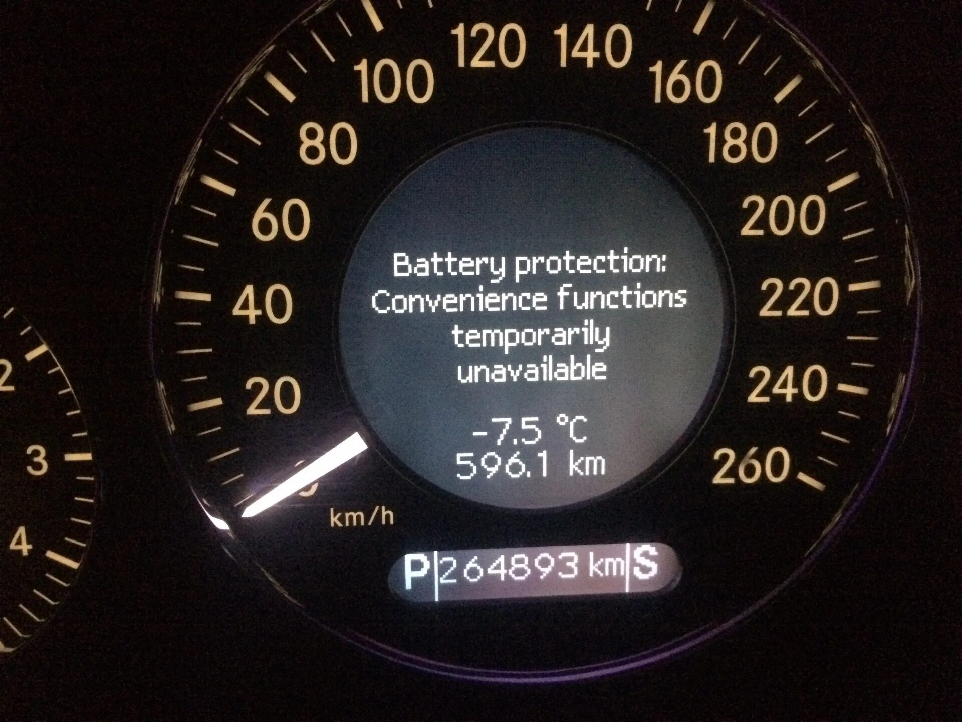 W211 ошибка. W211 battery protection:convenience functions temporarily unavailable драйв2. w211 brake defective. тахометр мерседес w211 3.5. battery protection convenience functions temporarily unavailable.