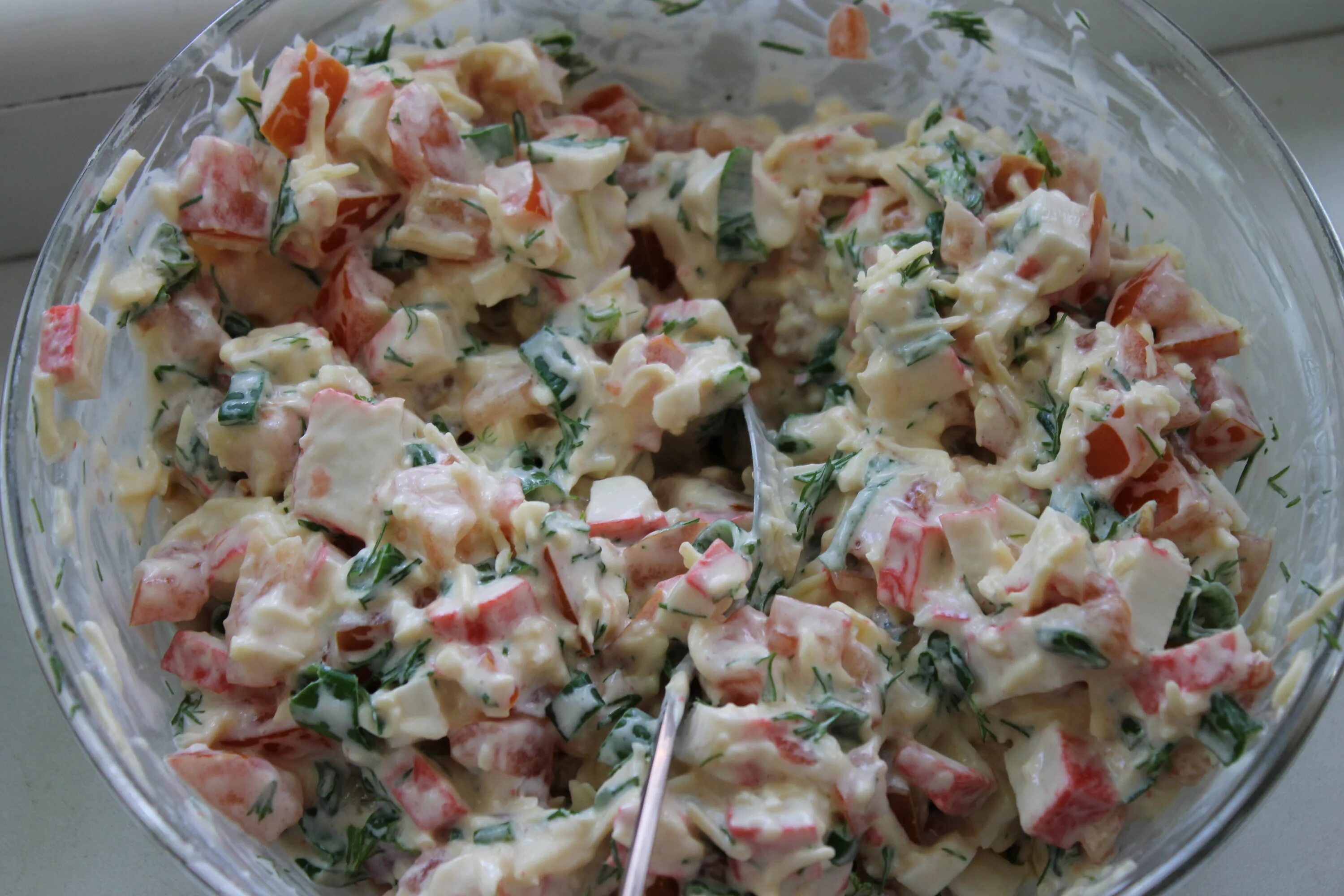 салат с креветками и икрой. креветки крабовые палочки яйцо. креветки крабовые палочки яйцо. салат с креветками и крабовыми палочками. салат с креветками и крабовыми палочками.