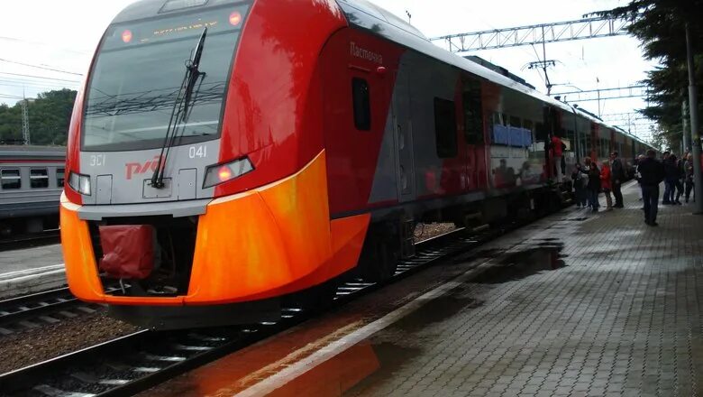 Дополнительные "Ласточки" из Ростова приедут в Новороссийск быстрее Новорос Стар