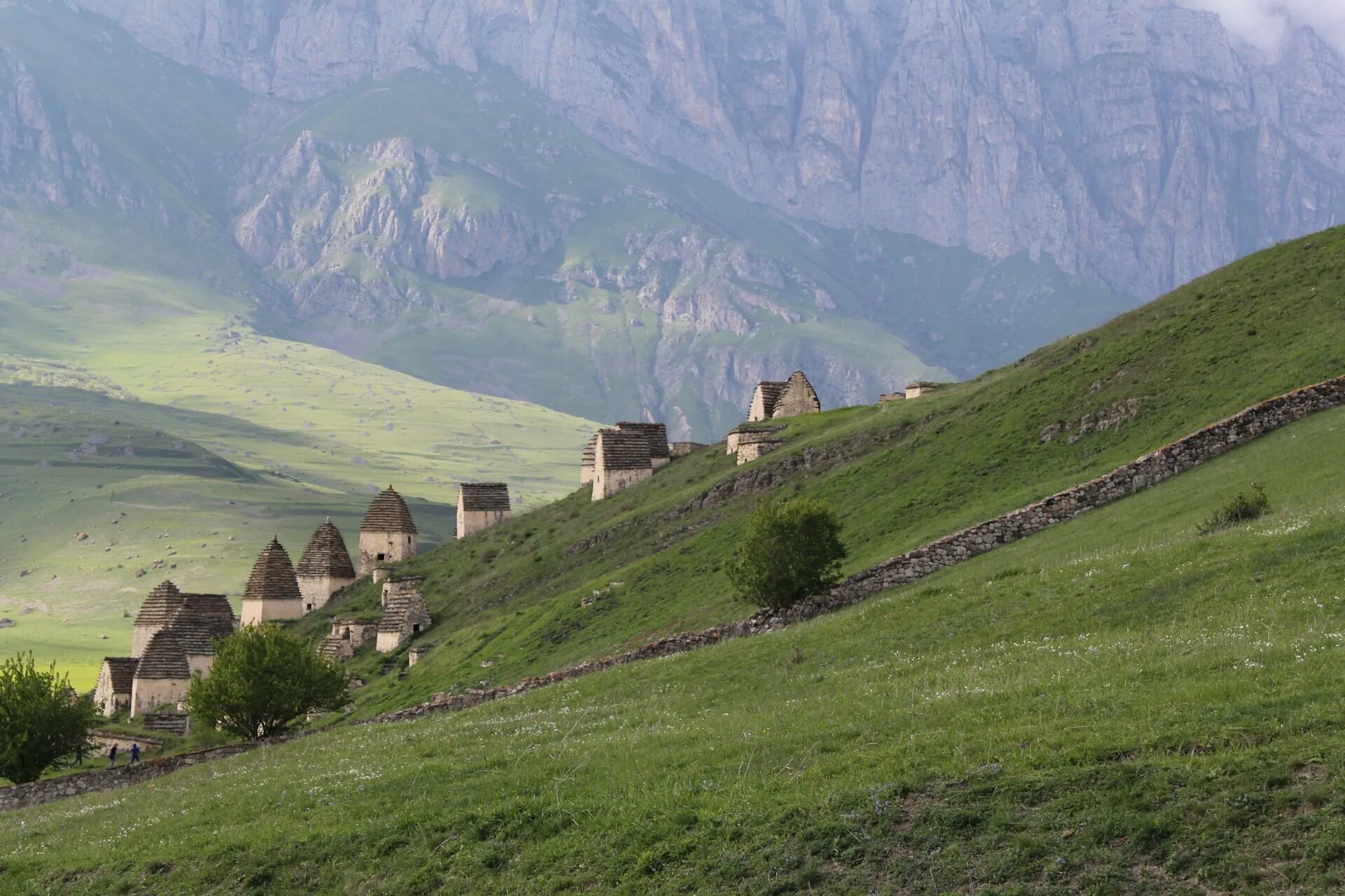 Фиагдонское ущелье