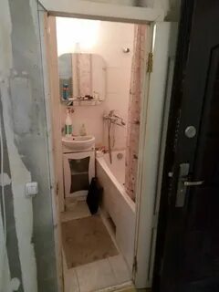 Дверной проем в ванне