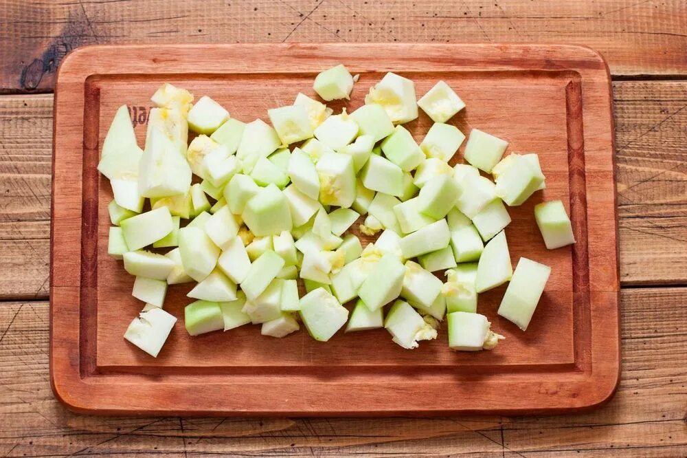 кабачки кубиками заморозка. бегемаг цукини замороженные. кабачки кубик замороженный. заморозка кабачков.