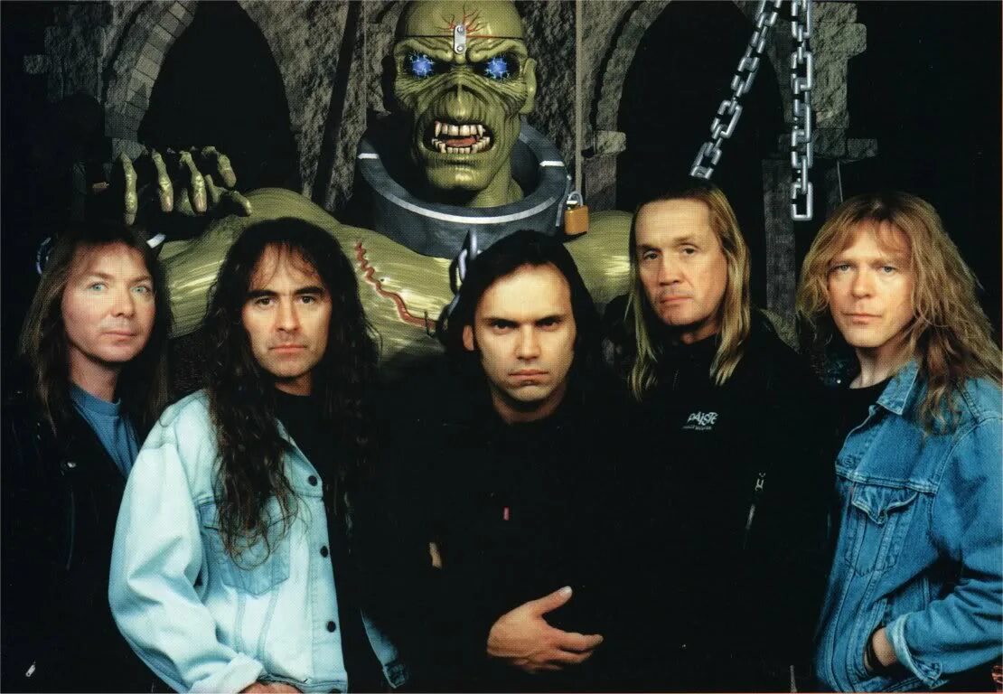 Virtual xi. Группа iron maiden. группа iron maiden virtual.