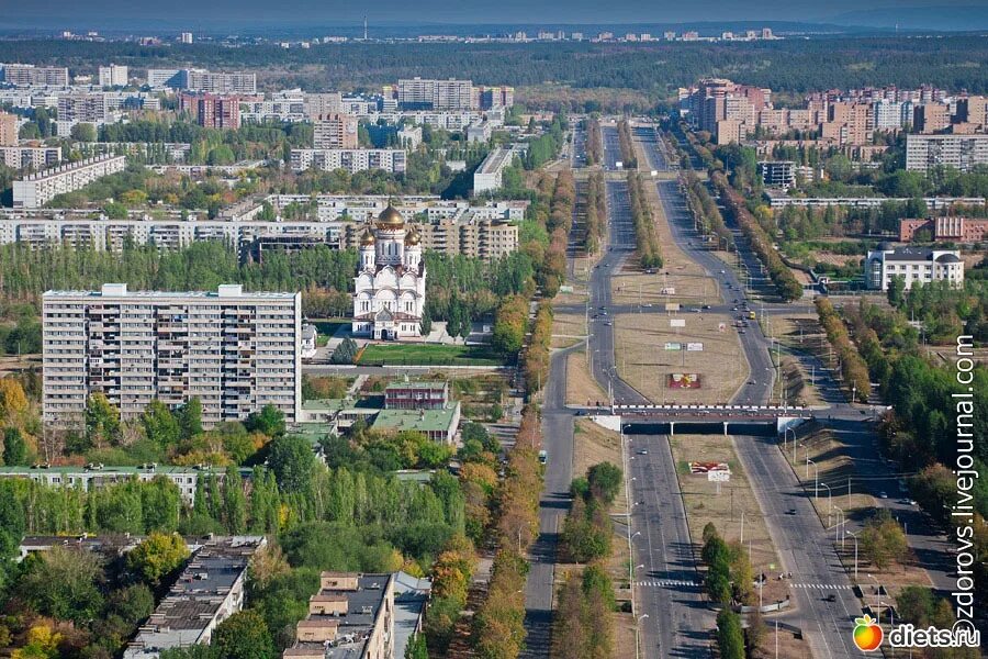 Тольятти. Ленинский проспект Тольятти. Тольятти Комса Автозаводский район. Улица Ленинский проспект Тольятти.