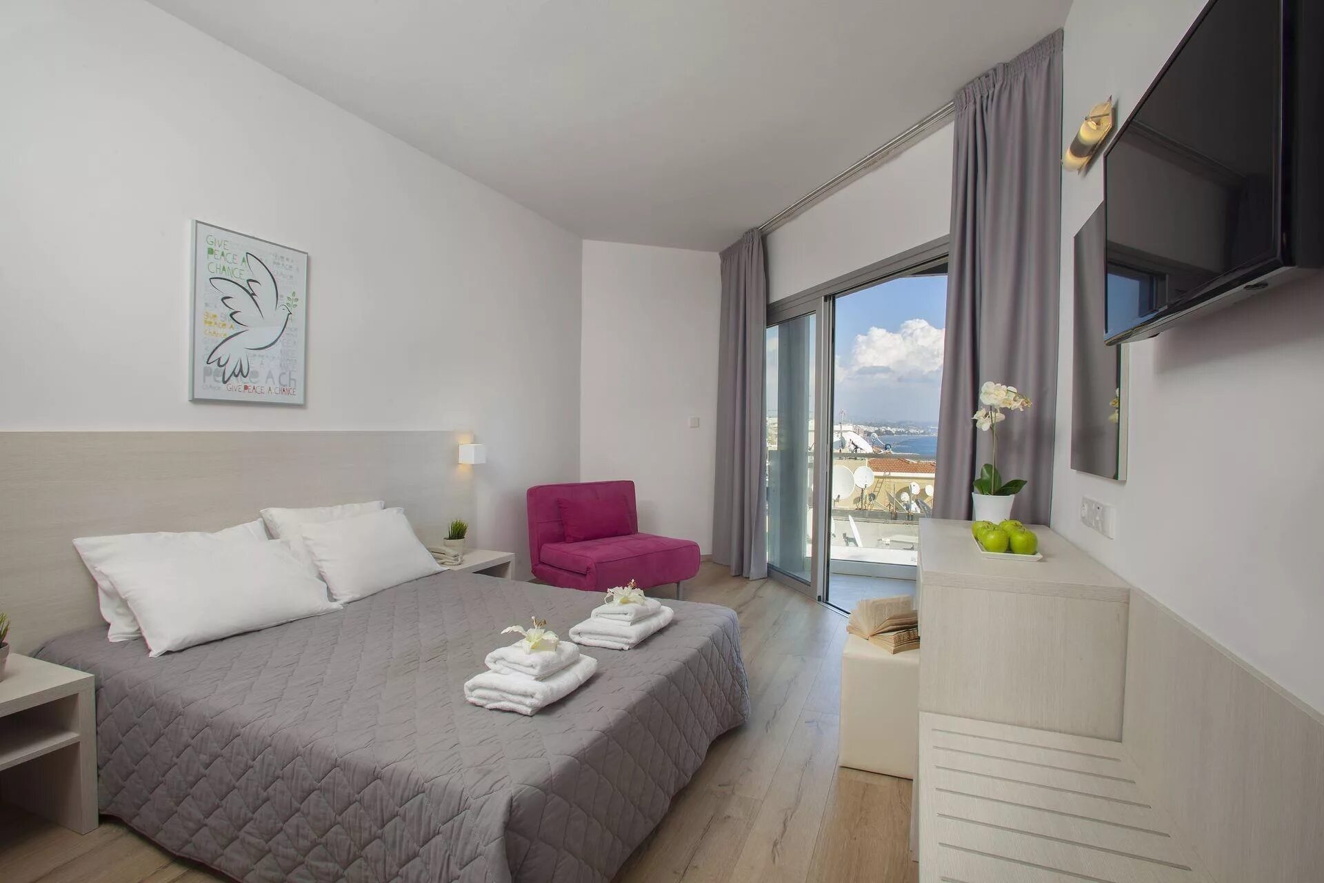Pafos 3. Bay hotel 3. Отель at herbal протарас. Bay hotel 3. Отель rix на кипре.