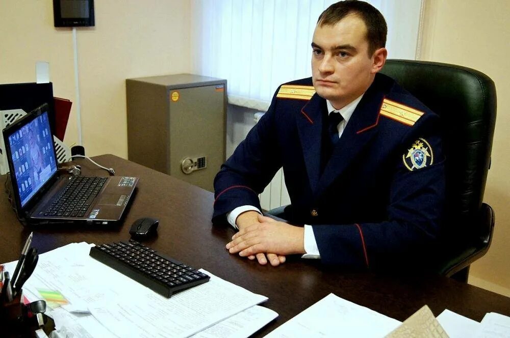 Судов принимает руководитель следственного