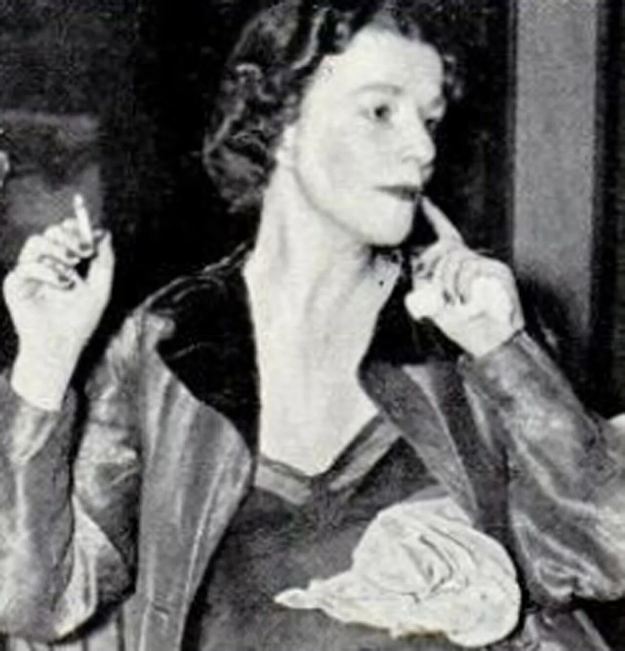 Эрнест симпсон. Earl winfield spencer jr. Мэри симпсон 1871. Ричард томас фото в молодости. Earl winfield spencer jr.